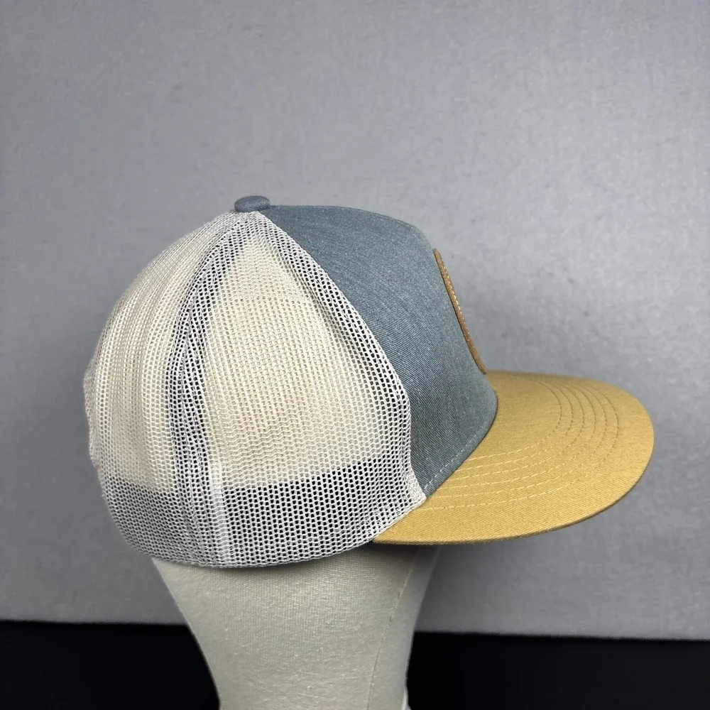 Buc-ees Beaver Original Leather Patch Snapback Trucker Hat Gray Tan Unisex OSFM